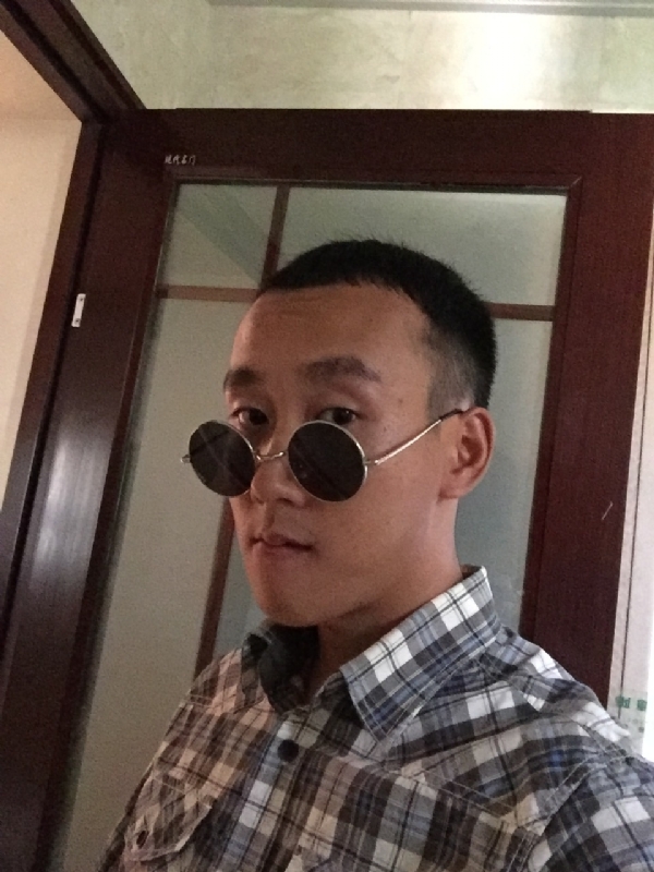 悲喜的第一张照片--德阳中老年相亲网